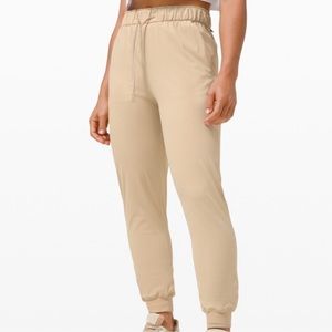 NWOT STRETCH HIGH-RISE JOGGER *FULL LENGTH (TRENCH)